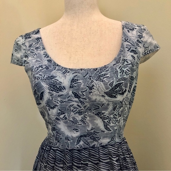 Anthropologie. Corey Lynn Calter. Fit & Flare Dress. Blue & Cream. Size 4 - Picture 2 of 12